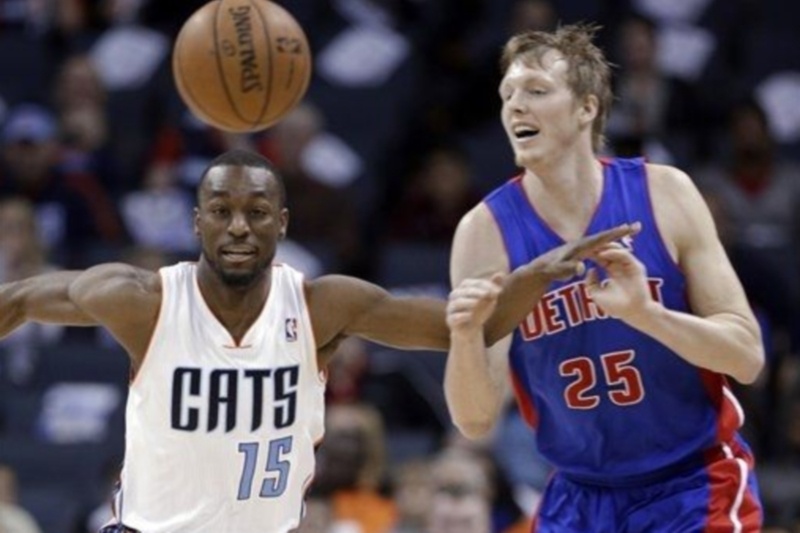 Ντιτρόιτ Πίστονς: Στον πόντο τους Μπόμπκατς (video)