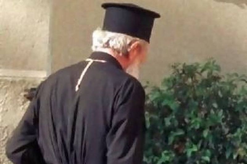 Απίστευτο: Έβαζε δωρεάν καύσιμα και χρέωνε το ποσό στη Μητρόπολη!