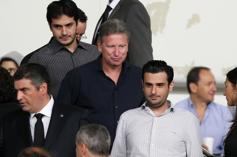 ΑΕΚ: Ξεκαθαρίζει με Βιντιάδη και Χάρις