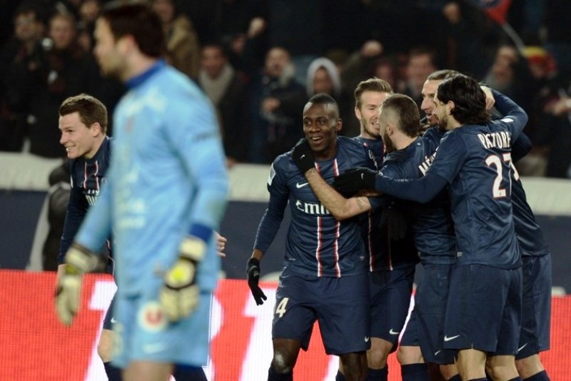 Ξεφεύγει η Παρί (video)