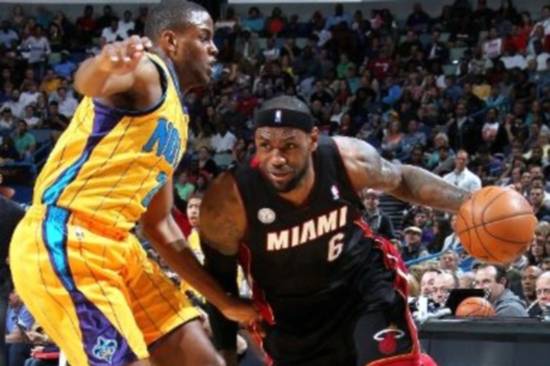 Μαϊάμι Χιτ: Το πήρε… πατριωτικά ο Λεμπρόν (videos)