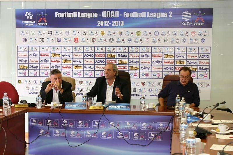 Πέτρος Θεοδωρίδης: Ενός λεπτού σιγή από Football League