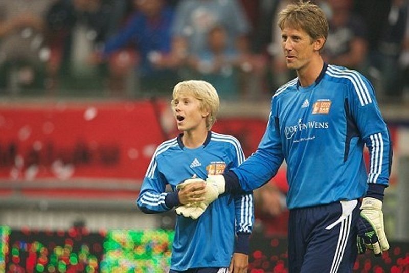 Άγιαξ: Υπογράφει ο φαν ντερ Σαρ! (photos)