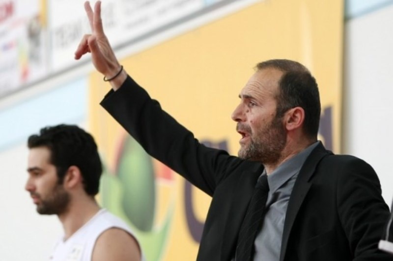 Καλαφατάκης: «Χαίρεσαι να δουλεύεις στον Ίκαρο Καλλιθέας»