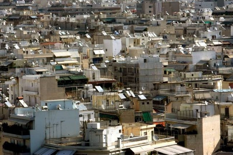 Χαράτσια δίχως τέλος στα ακίνητα