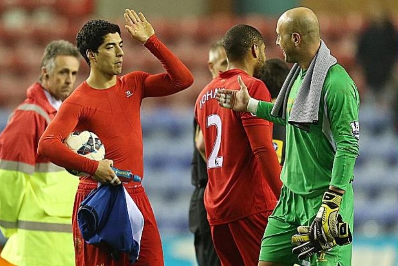 Λίβερπουλ: Στήριξη Ρέινα σε Σουάρες!