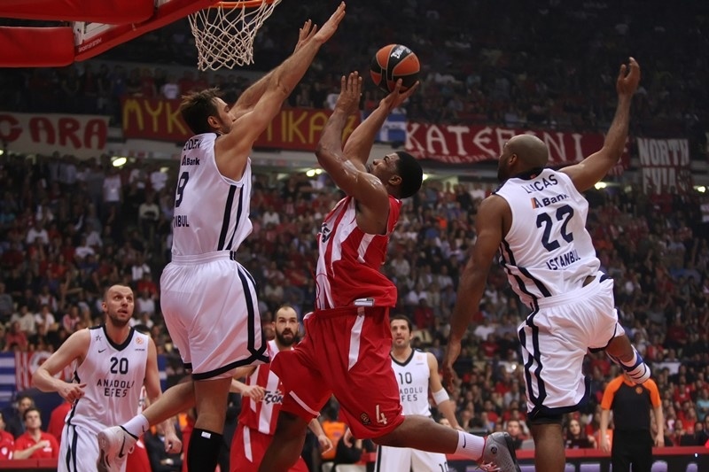 Ολυμπιακός: Η κρίσιμη τάπα του Χάινς (video)