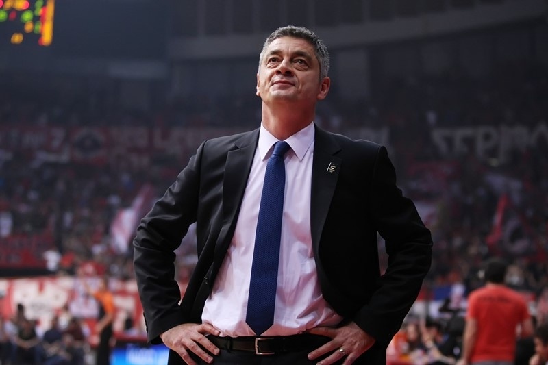 Μαχμούτι: «Γιατί δεν είναι εδώ κανείς;»