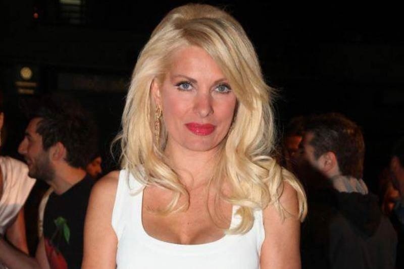 Έξαλλη η Ελένη Μενεγάκη: Κάποιοι θέλουν να με ξεφτυλίσουν!