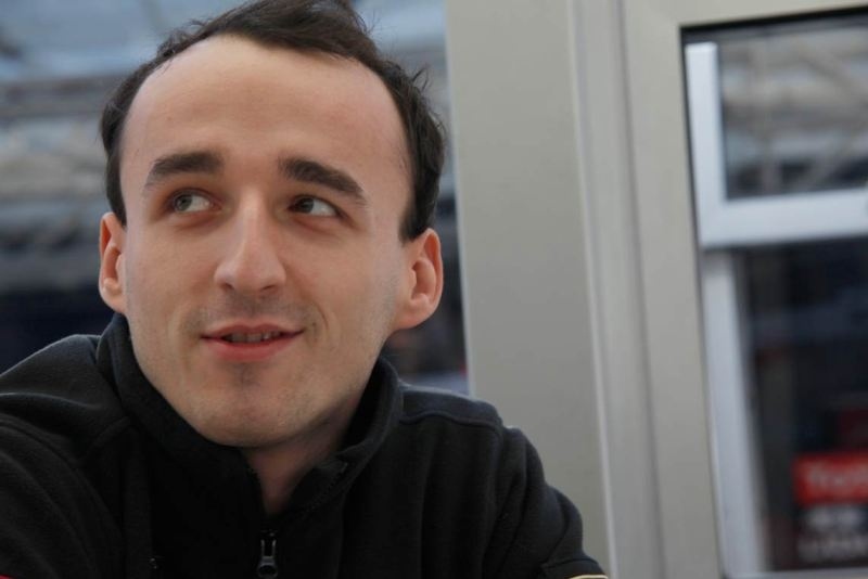 Mercedes: Ο Κουμπίτσα στον προσομοιωτή