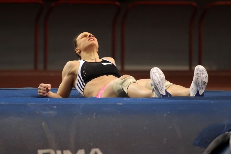 «Κόλλησε» στο στρώμα η Κυριακοπούλου