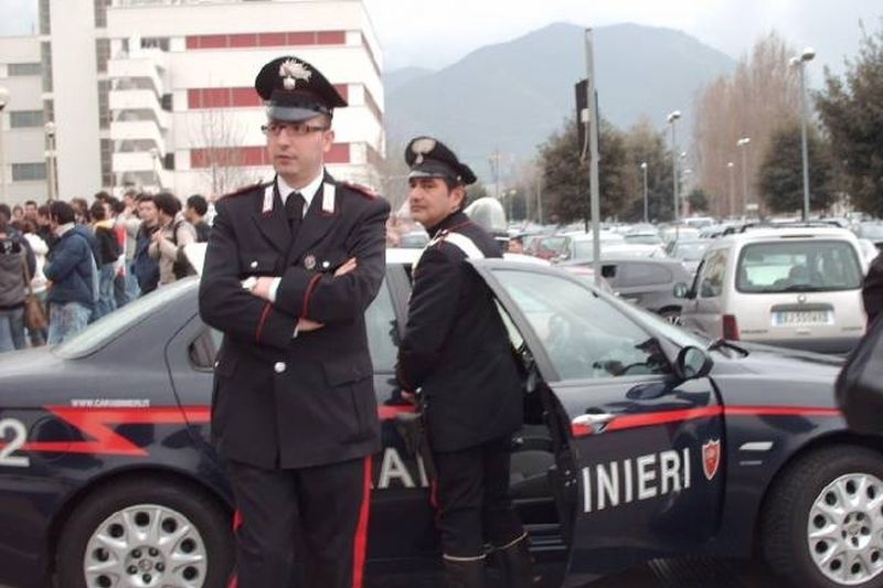 Πυροβολισμοί έξω από το πρωθυπουργικό γραφείο στη Ρώμη