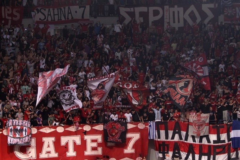 Ολυμπιακός: Καμίνι το ΣΕΦ! (video)