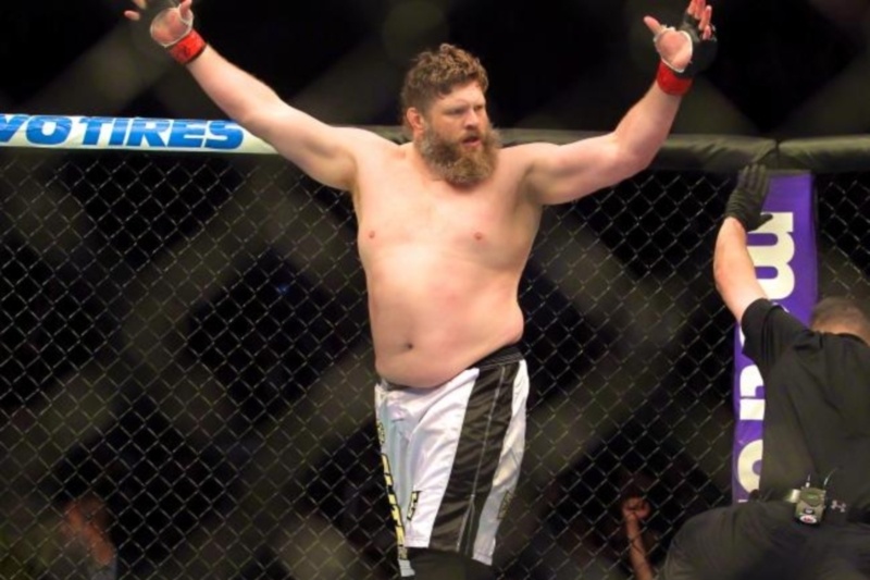 UFC: Αργεί η ευκαιρία τίτλου για τον «Big Country»