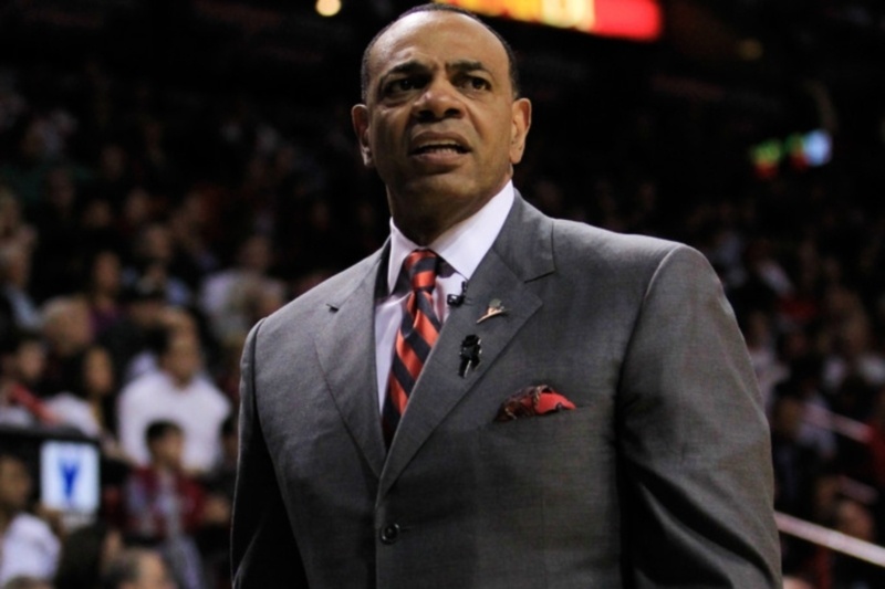 Φιλαδέλφεια 76ερς: Στο παιχνίδι και ο Χόλινς