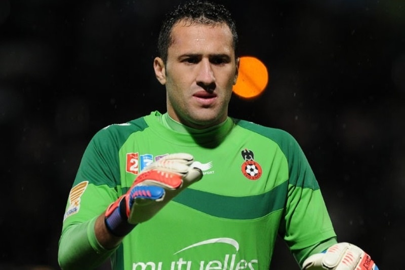 Ολυμπιακός: Συζητά για να ανανεώσει με Νις ο Οσπίνα