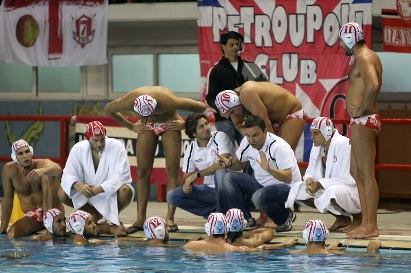 Ολυμπιακός: Δάκρυσε για τον τίτλο ο Βλάχος