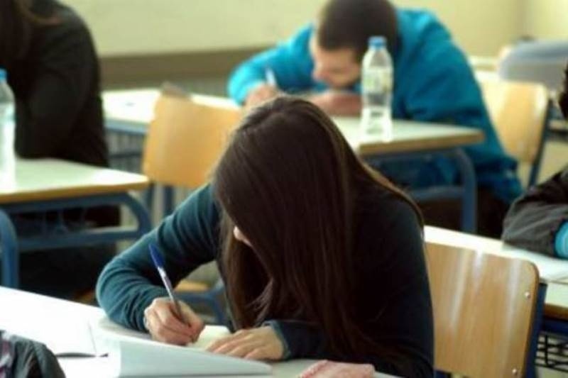 Σε ποια μαθήματα θα εξεταστούν τη Δευτέρα στις Πανελλαδικές