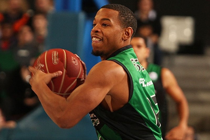 Μπανταλόνα: Ιστορικό ρεκόρ τριπόντων με MVP τον Φίσερ (videos)