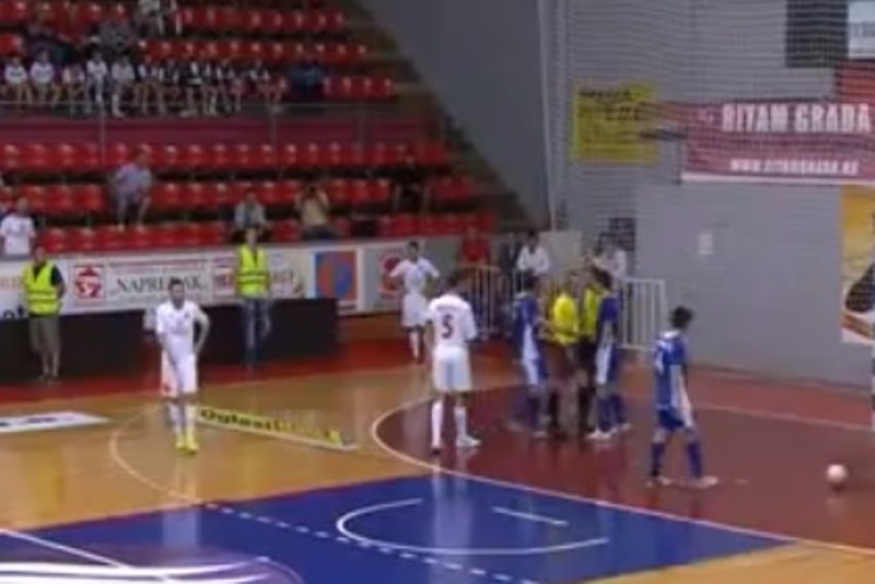 Σερβία: Διαιτητής συνελήφθη για… κεφαλιά σε τερματοφύλακα! (video)