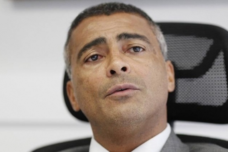 Ρομάριο: «Λάθος του Νεϊμάρ η Μπαρτσελόνα»
