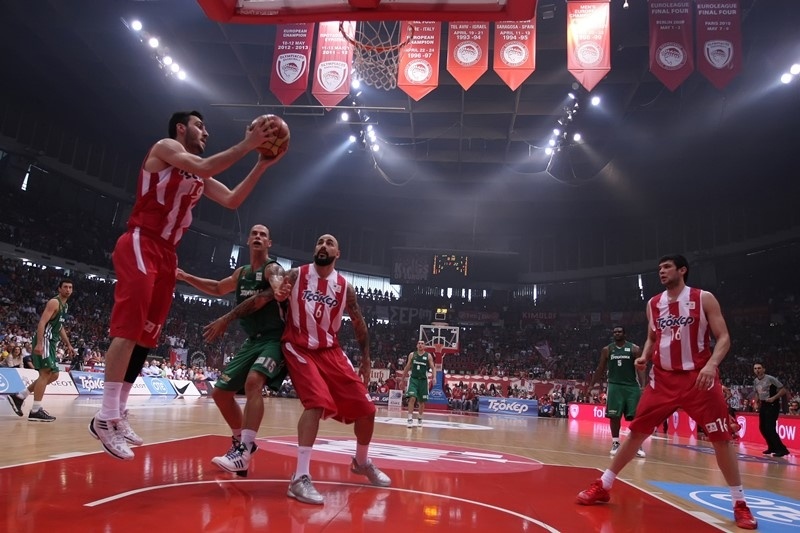 Ολυμπιακός: Πρόστιμο και επίπληξη από ΕΣΑΚΕ