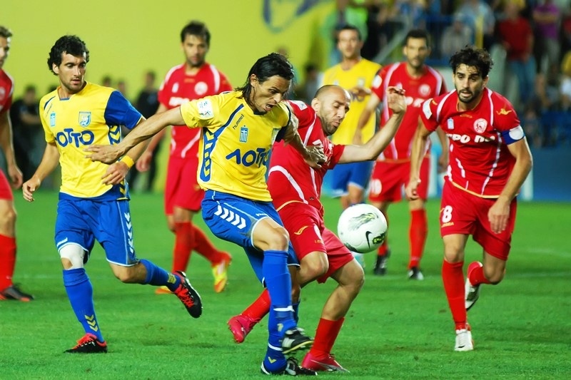 Football League: Όλα τα φώτα στο Βόλο