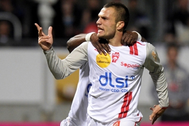 Ολυμπιακός: Πιέζει και ο Μολό τη Νανσί