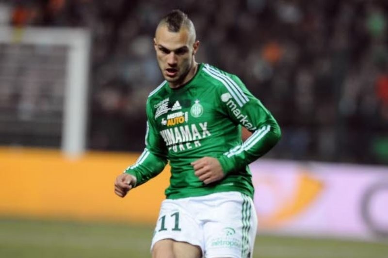 «Επωφελείται ο Ολυμπιακός για Μολό»