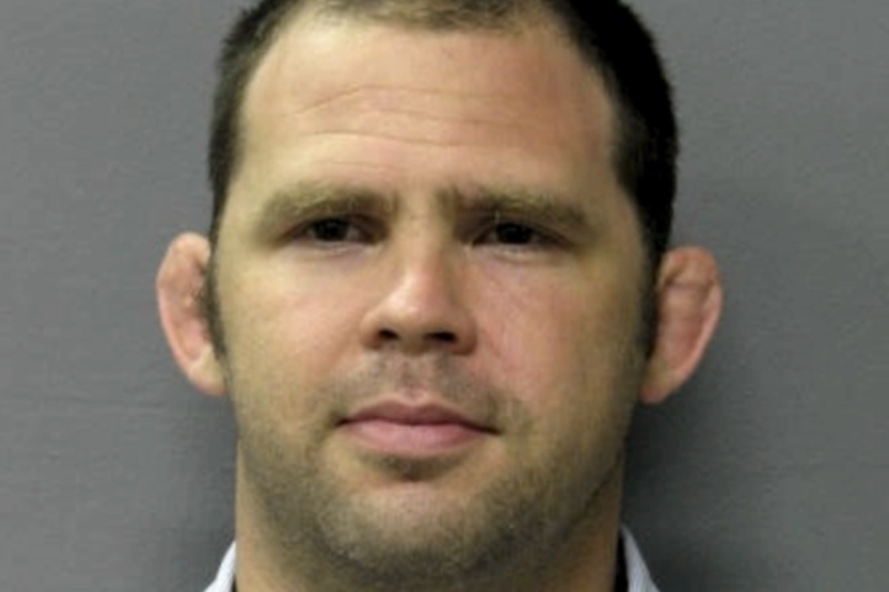 MMA: Παραδόθηκε ο Credeur