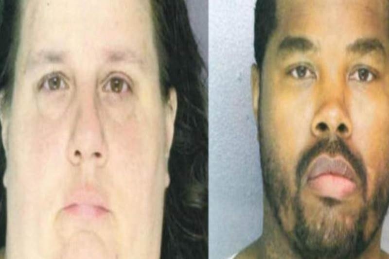 25 αστυνομικοί συνέλαβαν το παράνομο ζευγάρι στο πάρκο την ώρα που...