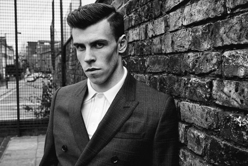 Τότεναμ: Η φωτογράφηση και η συνέντευξη του Μπέιλ στο Esquire (photos+video)