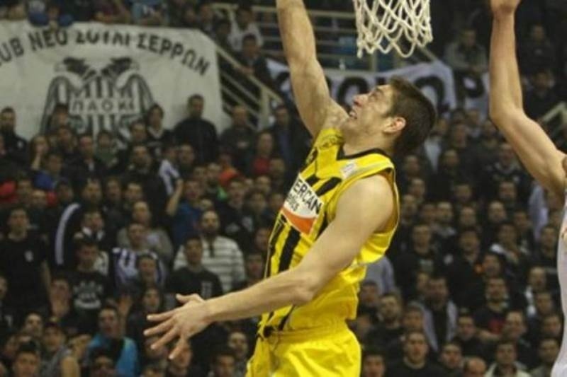 Άρης: Τριετές σε Πελεκάνο