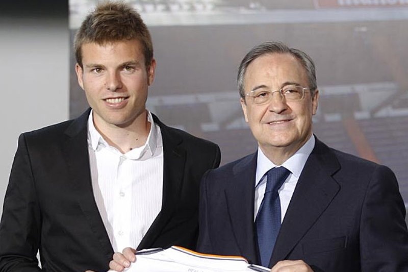 Ρεάλ Μαδρίτης: Η παρουσίαση του Ιγιαραμέντι (photos+video)