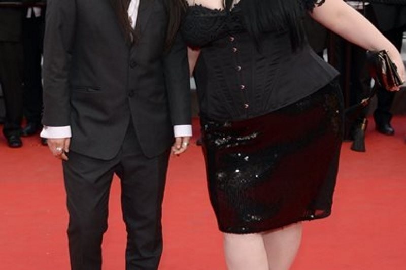 Ποια superstar της μουσικής παντρεύτηκε την αγαπημένη της στη Χαβάη;