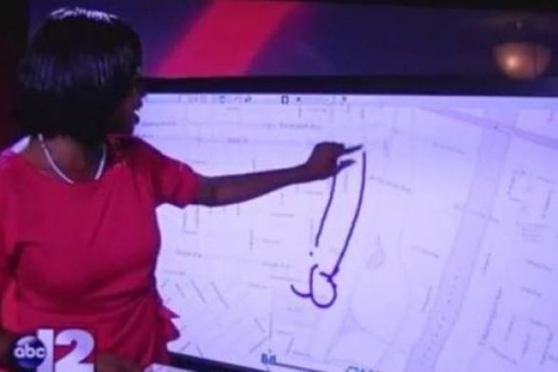 Απίστευτο! Σχεδίασε κατά λάθος γεννητικά όργανα on air!