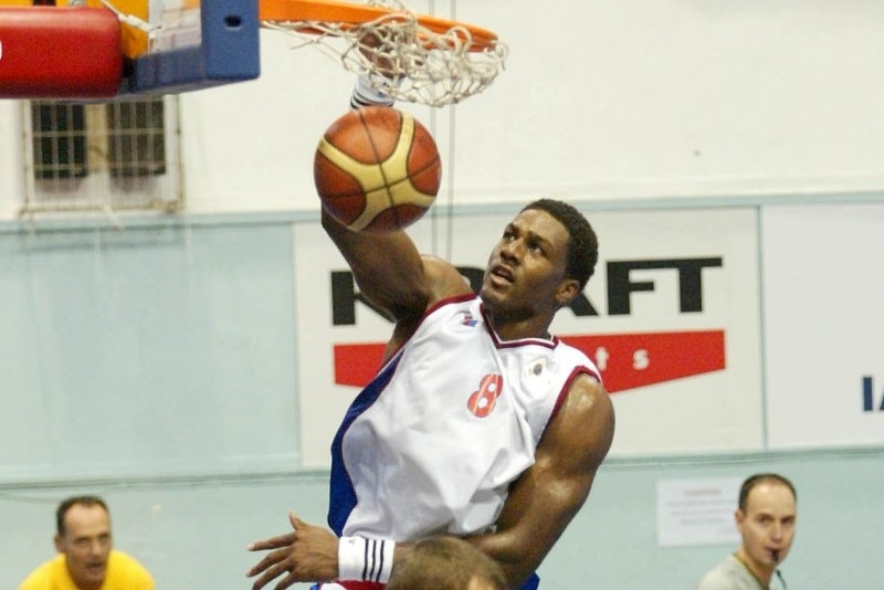 Από τον Πανιώνιο στην Ολίμπια ο Στίβενσον