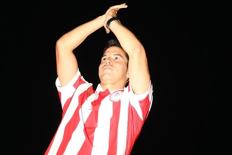 Χαβιέρ Σαβιόλα: Ο λόγος που επέλεξε τον Ολυμπιακό, στο Onsports (photos+videos)