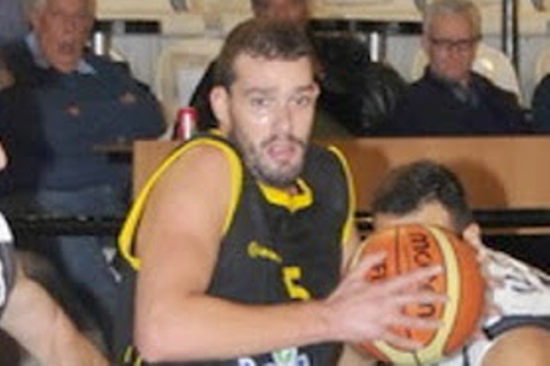 ΑΓΕΖ: Ανανέωσε ο Χαλβατζής