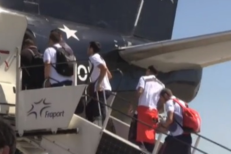 Ολυμπιακός: Το ταξίδι για το Λίβερπουλ (video)