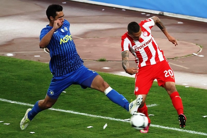 ΑΕΚ: Θέλουν άμεσα Κουρμπέλη, βλέπουν Κολοβέτσιο