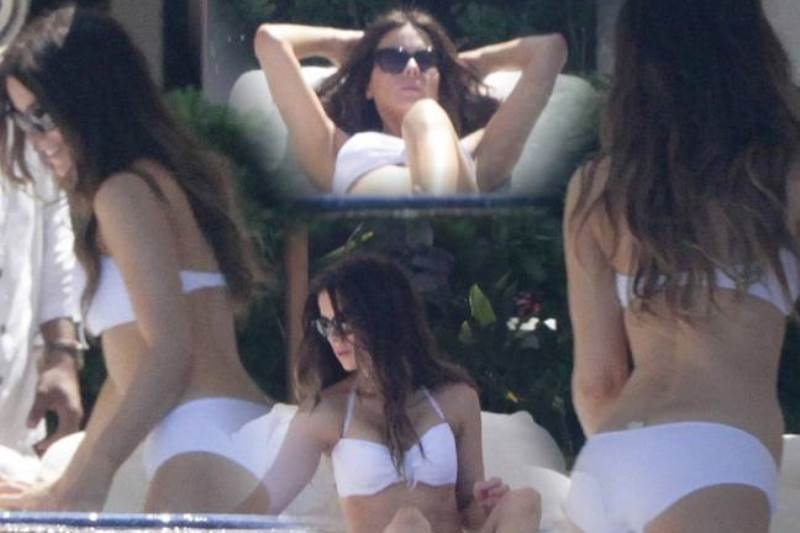 Kate Beckinsale: Άναψε... φωτιές με το λευκό της μπικίνι!