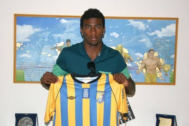 Παναιτωλικός: Ήρθε η μπλε κάρτα του Άσκες