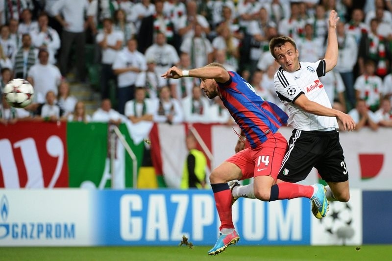 Πρόκριση για Στεάουα