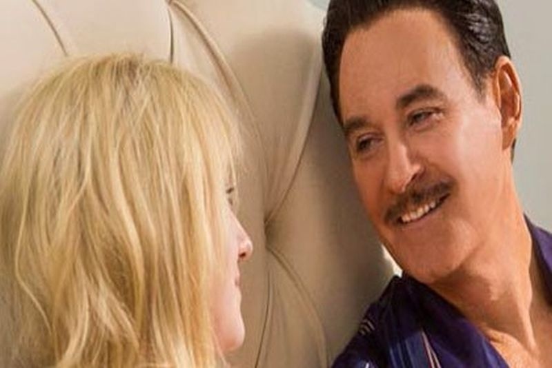 Η 19χρονη Dakota Fanning σε σέξι σκηνές με 65χρονο!