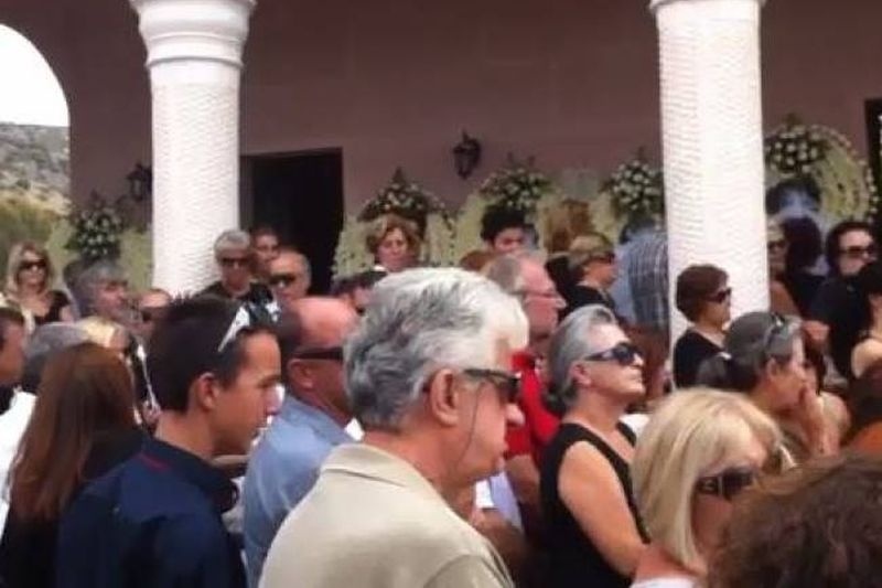 Επικήδειος Ασλάνη – Μπάρμπα: Πολλοί θα σε καπηλευθούν τώρα (βίντεο)