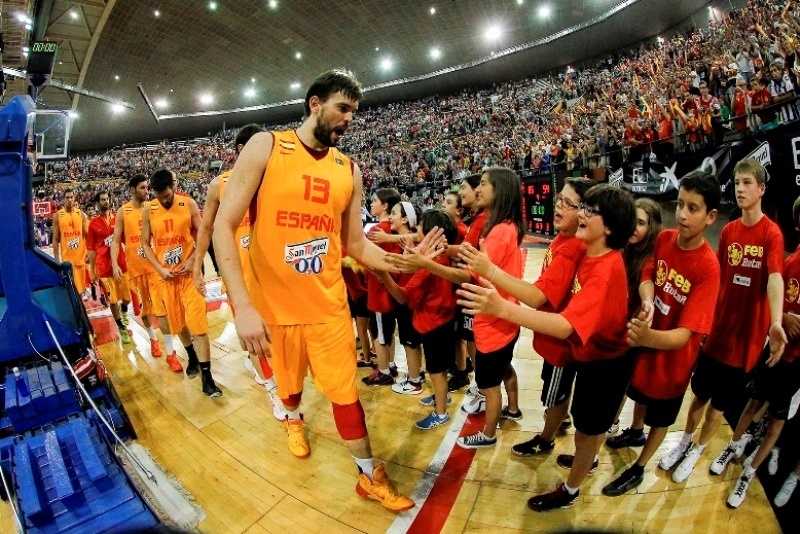 Ισπανία: Τριτώνει το… χρυσό! (photos+videos)