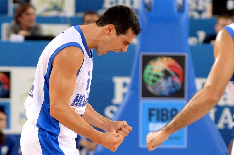 Ζήσης: «Νίκη ή ήττα πάντα μαζί»