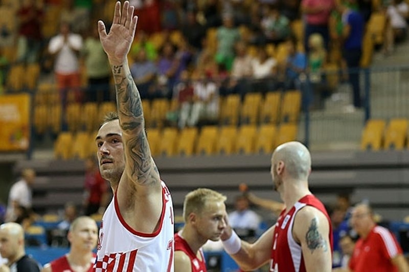 Μάρκοτα: «Σκληρό παιχνίδι με Ελλάδα» (videos)