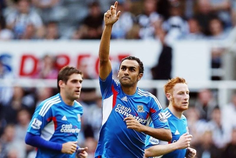 Προκρίνεται η Χαλ